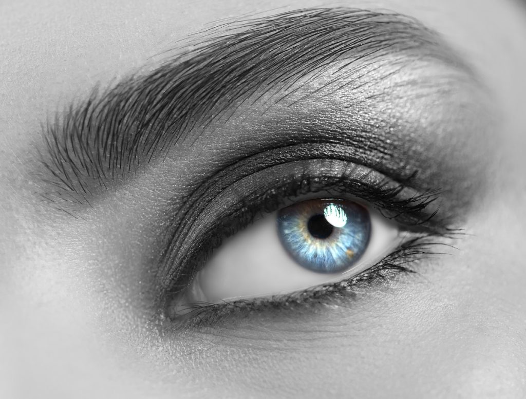 Consult-with-refractive-and-LASIK-surgeons-about-cataracts